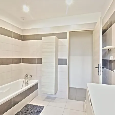 Levant Piscine Et Calme Appartement Poulx